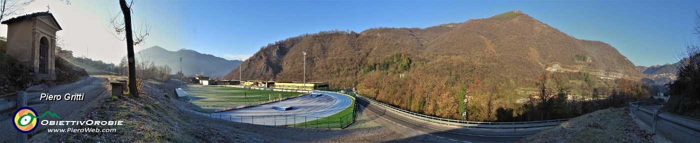 18 Dalla santella di Camanghe vista sul Centro Sportivo di Zogno.jpg